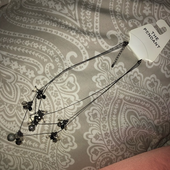 Black Necklace 🖤 - Picture 5 of 6